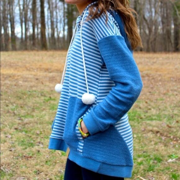 NWT Jadelynn Brooke Pom Pom Hoodie Pullover Poolside Blue Striped Small - Picture 1 of 4